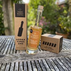 Medlar Vodka Liqueur & Six Shot Glasses